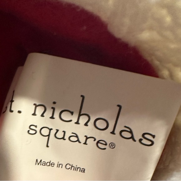 St Nicholas Square Santa Wine Bottle Cover - Picture 6 of 7